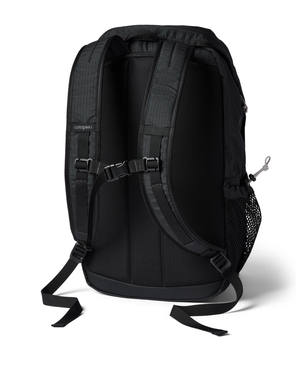 Clase 28L Daypack