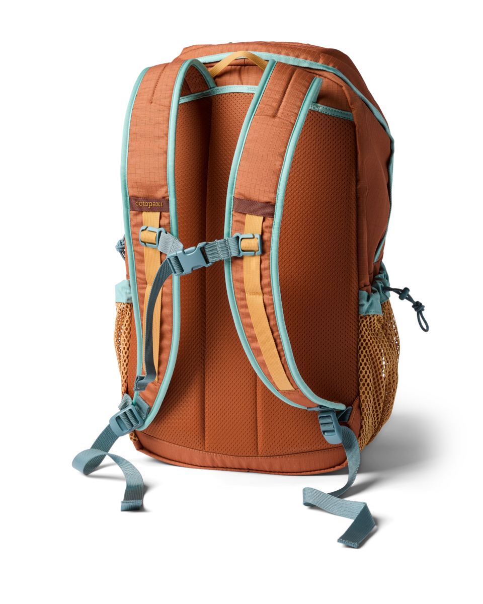Clase 28L Daypack