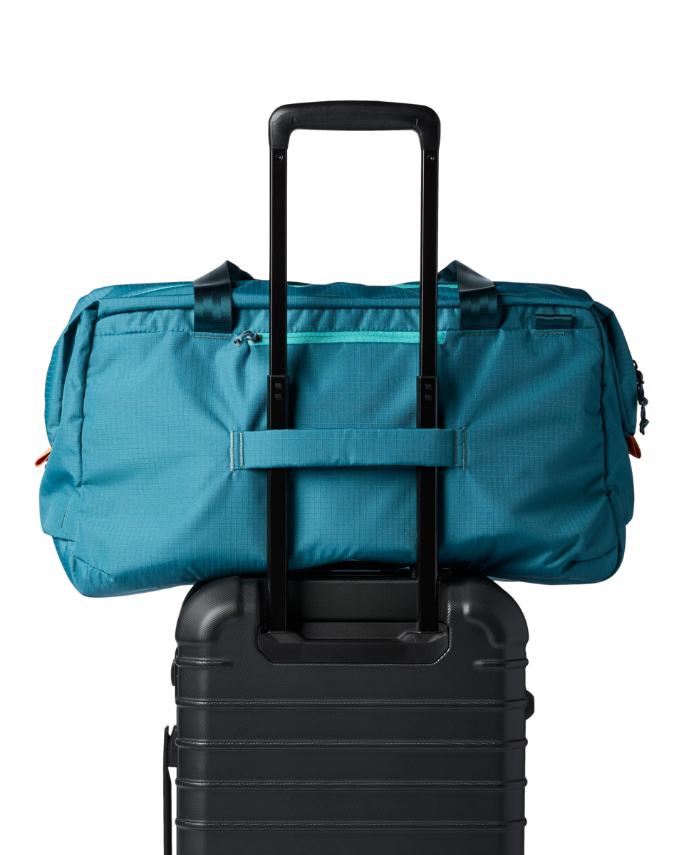 Viaje 45L Travel Duffel